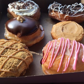 Julie Darling Donuts - Granny Smith Apple, Raspberry filled, salted caramel, chocolate caramel, Oreo donut, chocolate cheesecake - Donuts Near Me - Chattanooga, Tennessee