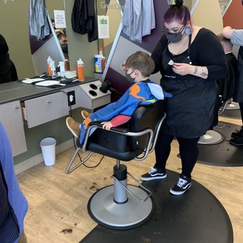 Great Clips - Sitting very still! - Hair Salons Near Me - Oklahoma City, Oklahoma Great Clips - Sitting very still! - Hair Salons Near Me - Oklahoma City, Oklahoma