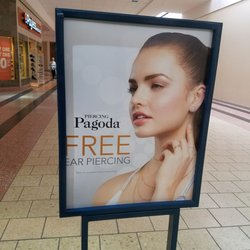 Piercing Pagoda - Settle down Josie Maran