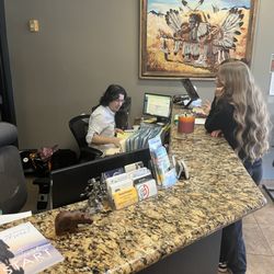 Ironwood Chiropractic - Welcome to our office! Friendly faces and hard working staff!