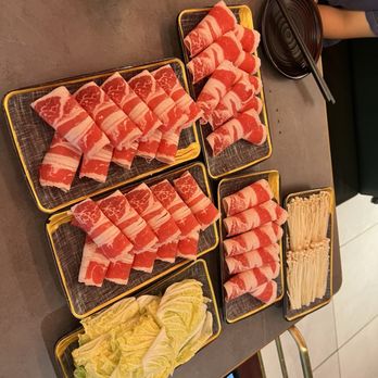 Xi Hotpot - Hot Pot Near Me - Duluth, Georgia