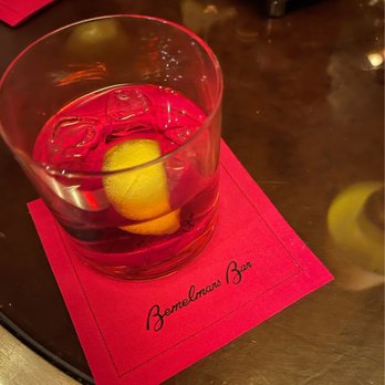 Bemelmans Bar - Cheers! - Cocktail Bars Near Me - New York, New York