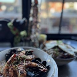 Flying Pig Pub & Kitchen - Mussels Jambalaya + added blackened shrimp