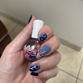 Hooky Nails - Nail Salons Near Me - Austin, Texas