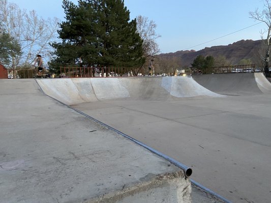 Swanny City Park by null