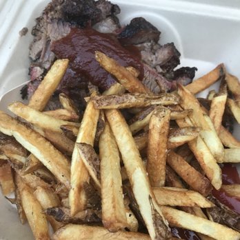 Pigknuckles Burger & Barbeque - Smoked Brisket and Hand cut Fries! - Barbeque Near Me - Rindge, New Hampshire Pigknuckles Burger & Barbeque - Smoked Brisket and Hand cut Fries! - Barbeque Near Me - Rindge, New Hampshire