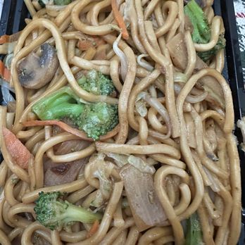 Gourmet Oriental - Vegetable chow mein - Chinese Near Me - Ventura, California