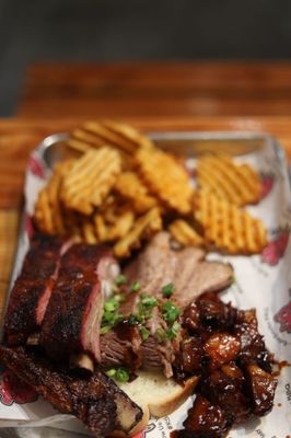 Rollin Smoke Barbeque by null