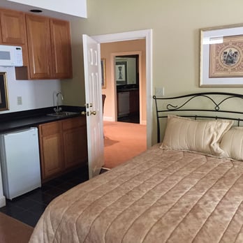 Livewell - Assisted Living Facilities Near Me - Chapel Hill, North Carolina Livewell - Assisted Living Facilities Near Me - Chapel Hill, North Carolina