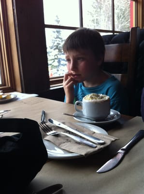 Restaurant au petit Poucet by null