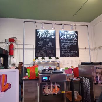 Niu Soft Serve - Desserts Near Me - Honolulu, Hawaii
