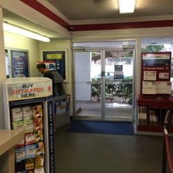 US Post Office - Pas de queue, un lundi à 11:00 du matin.