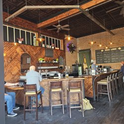 Beer Lobo - The bar as you walk in the door.