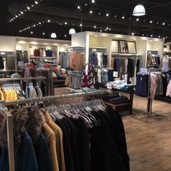 Banana Republic Factory Store - Nice store