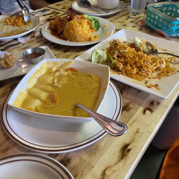 Thai Taste - C2. Yellow Curry. P01. Pad Thai - Thai Near Me - Las Vegas, Nevada Thai Taste - C2. Yellow Curry. P01. Pad Thai - Thai Near Me - Las Vegas, Nevada