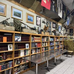 Honor Cafe Conroe - Like a museum!