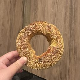 bagel in my 6 pack - hole is way too big