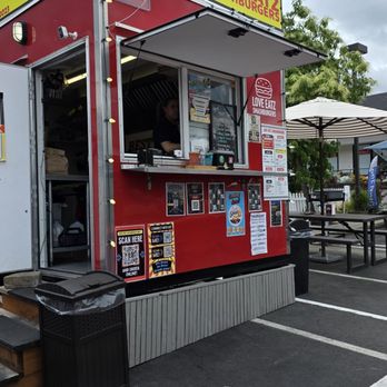 Love Eatz Smashburger - Food Trucks Near Me - TIGARD, Oregon Love Eatz Smashburger - Food Trucks Near Me - TIGARD, Oregon