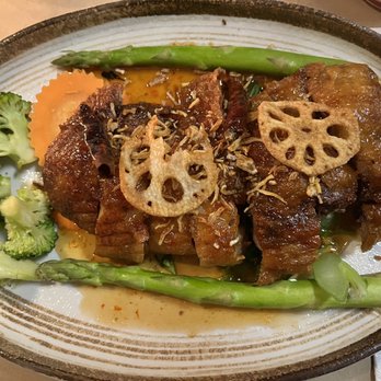 Glin Thai Bistro - Crispy duck - Thai Near Me - Brooklyn, New York Glin Thai Bistro - Crispy duck - Thai Near Me - Brooklyn, New York