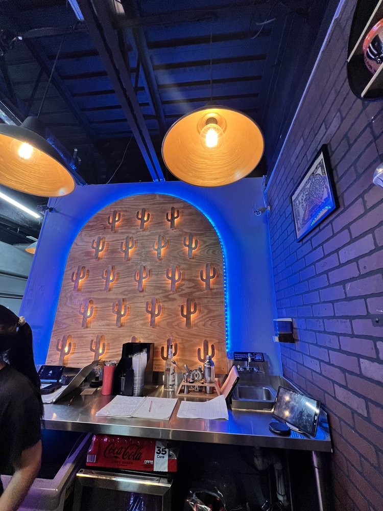 Al Chile Taco Bar