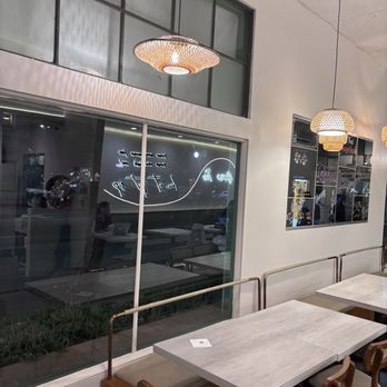 Goomo Tea - Interior - Bubble Tea Near Me - San Gabriel, California Goomo Tea - Interior - Bubble Tea Near Me - San Gabriel, California