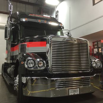 Excel Truck Group - Charlotte - Freightliner Coronado - Auto Parts & Supplies Near Me - Charlotte, North Carolina