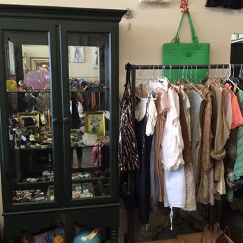 Laguna Vintage - Used, Vintage & Consignment Near Me - Ventura, California Laguna Vintage - Used, Vintage & Consignment Near Me - Ventura, California