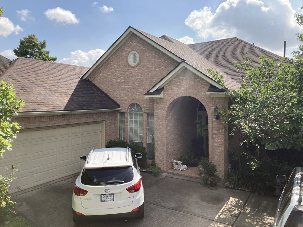 Slide of Crosby Roofing & Seamless Gutters