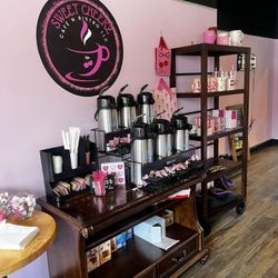Sweet Cheekz Cafe N Bistro - Self serve coffee/creamers/boutique items/etc