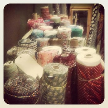 Gold Thimble - Cotton printed - Fabric Stores Near Me - Glasgow, GLG