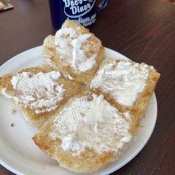 Doc's Diner - Yum - Seafood Near Me - Key Largo, Florida