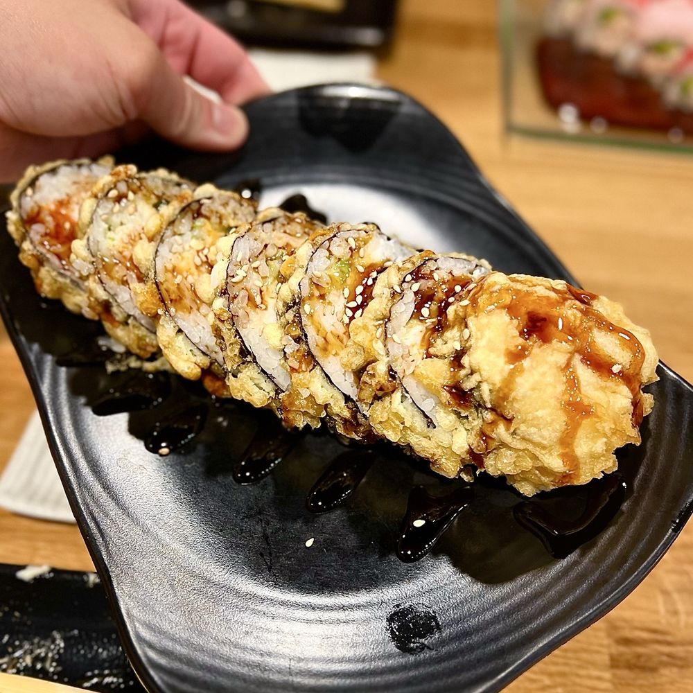 I Luv Sushi Too - Lynn Roll - Sushi Bars Near Me - Orange, California I Luv Sushi Too - Lynn Roll - Sushi Bars Near Me - Orange, California