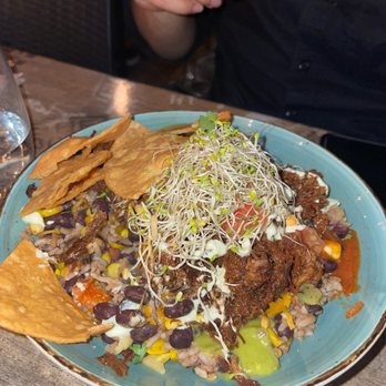 Chula Taberna Mexicana - Burrito de Chorizo - Mexican Near Me - Toronto, Ontario