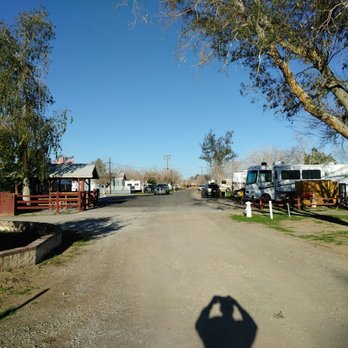 Hidden Beaches River Resort - Front in front of #218. Office and store on the left. River to the right. - Beaches Near Me - Blythe, California
