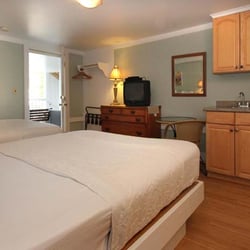 Eagle House Motel & Guesthouse