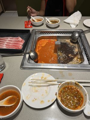 Haidilao Hot Pot Toronto Downtown by null