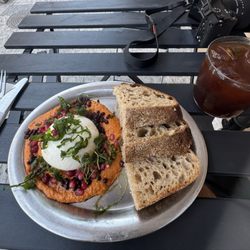Café Letka - burrata, roasted red pepper and nut spread