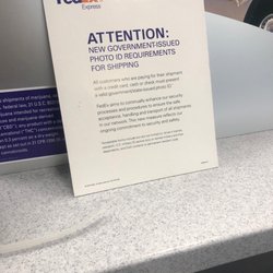 FedEx Ship Center
