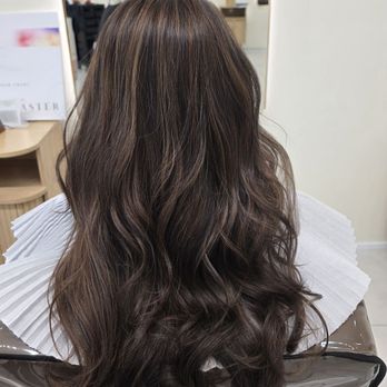Bom Salon - Highlight, rescue color, root cover and treatments - Hair Salons Near Me - Los Angeles, California Bom Salon - Highlight, rescue color, root cover and treatments - Hair Salons Near Me - Los Angeles, California