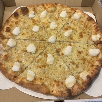 Pedroso's Pizza - White pizza - Pizza Near Me - Austin, Texas Pedroso's Pizza - White pizza - Pizza Near Me - Austin, Texas