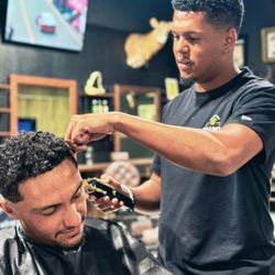 Brabo's Barbershop - Clipper work