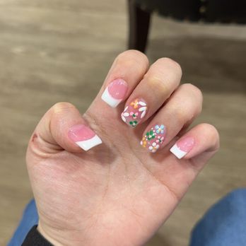 Bayview Nail Studio - Nail Salons Near Me - Baltimore, Maryland