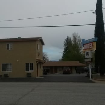 Timberline Motel - Outside - Hotels Near Me - Lone Pine, California