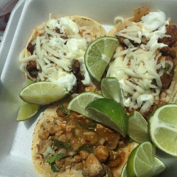 Tacos El Guapo - Food Trucks Near Me - Lodi, California