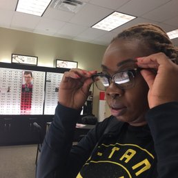 So eye appointment with the bestie and she doesn't wanna take a selfie so I will.. service was ok..