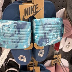 DICK'S Sporting Goods