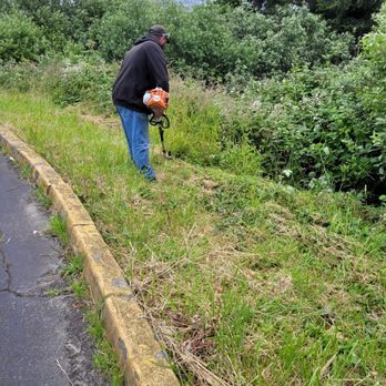 Riverfront Lawn Basics - Cleaning up at Valvoline. - Home Cleaning Near Me - Florence, Oregon