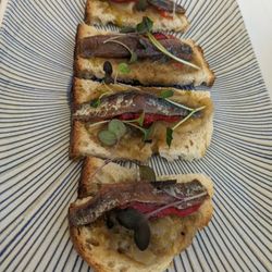 Hotel Vistabella - Pirate Beach Bar anchovy pepper toast