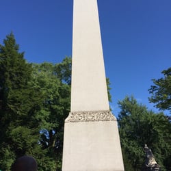 Rockefeller Monument