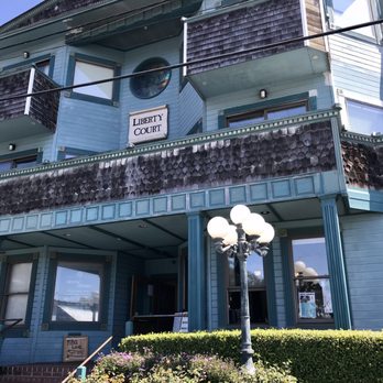 Breakwater Barbecue - Barbeque Near Me - El Granada, California